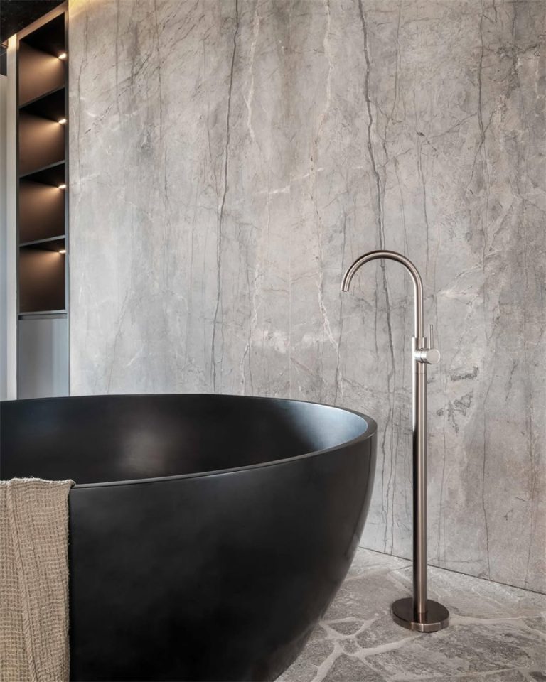 Nero Mecca Freestanding Bath Mixer Brushed Nickel (NR210903A01BN)