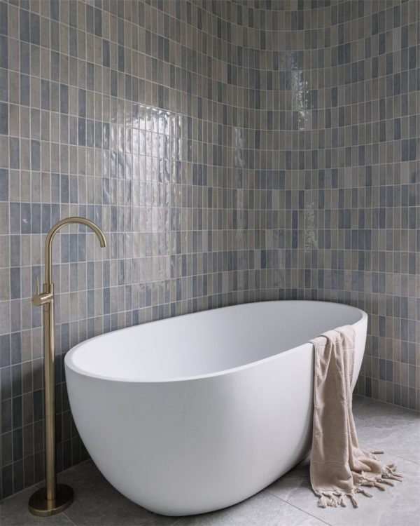 Nero Mecca Freestanding Bath Mixer Brushed Gold (NR210903A01BG)