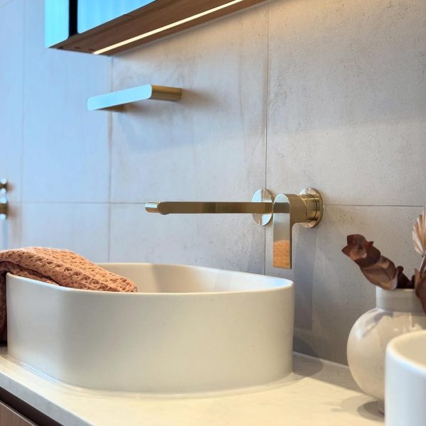Nero Bianca Wall Basin/Bath Mixer Separate Back Plate 187/230 mm Brushed Gold
