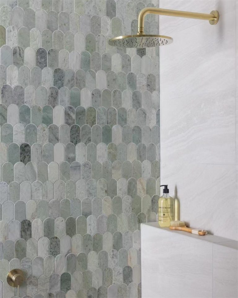 Nero 250mm Round Shower Head Brushed Gold (NRROA1001BG)