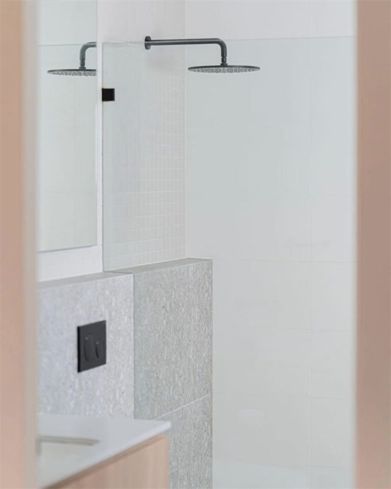 Nero 250mm Round Shower Head Gun Metal (NRROA1001GM)